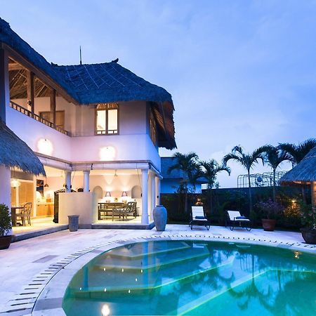 Villa Hacienda Bali Kuta Lombok Exterior foto